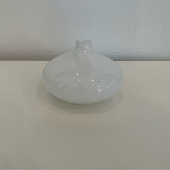CRATE and Barrel set of vases - Picture 4 of 7
